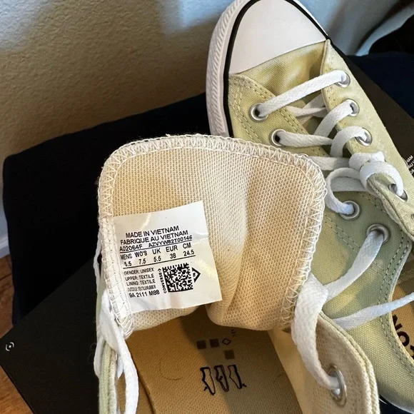 Converse - Picture 4 of 5